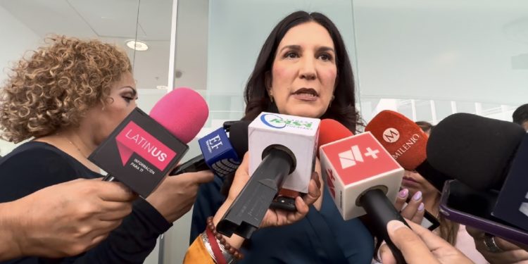 Kenia López exige frenar campañas anticipadas de Morena rumbo a 2027