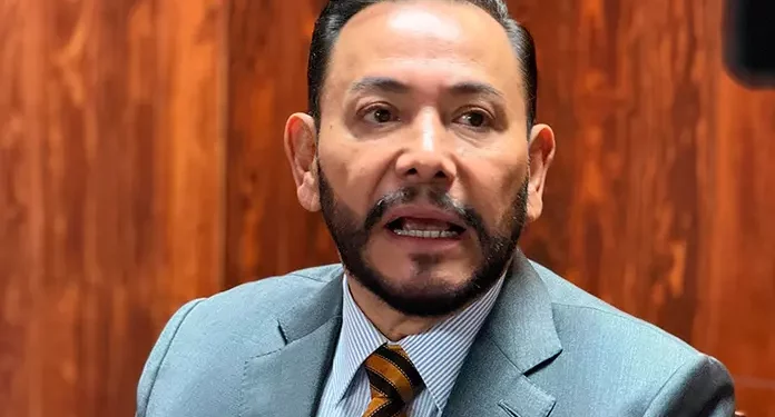 Sheinbaum pone bajo revisión la “Ley Serrano” en SLP y advierte: “Nada puede ir contra la libertad de expresión”
