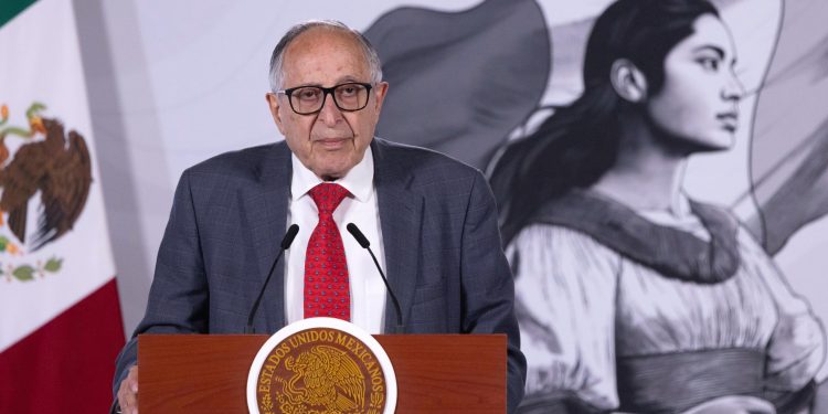 Investigan pérdida de 121 millones de pesos por medicamentos caducos en el Hospital Infantil de México
