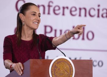 Sheinbaum reconoce apoyo de AMLO ante ofensiva contra la 4T