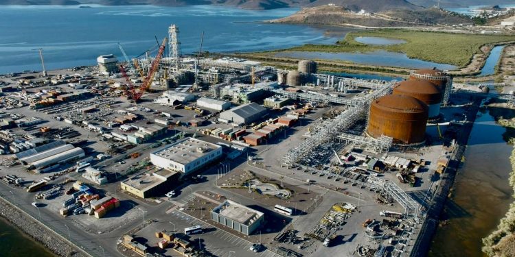 Economía supervisa proyecto estratégico de GPO en Sinaloa para garantizar seguridad y sustentabilidad