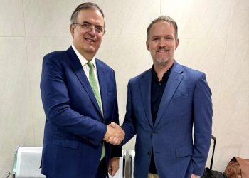 EU condiciona revisión del T-MEC a cooperación de México en agua y seguridad; Greer llega a la CDMX 