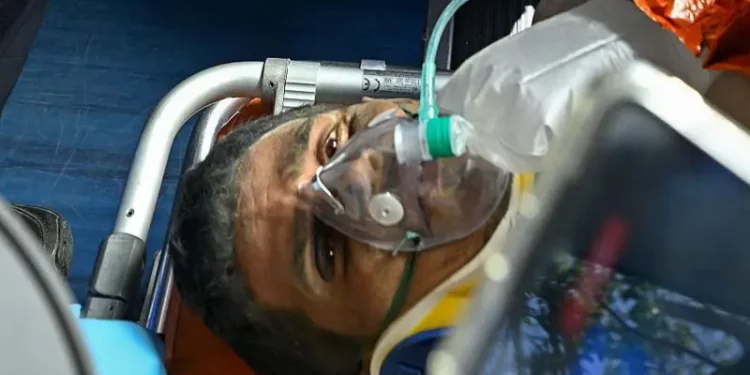 Milagro entre los escombros: rescatan con vida a Hernán tras ocho días sepultado por los terremotos en Venezuela