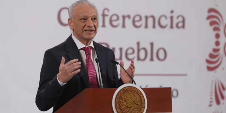 Detienen a Víctor Rodríguez, ex director de Pemex, tras denuncia pública por presunta violencia familiar