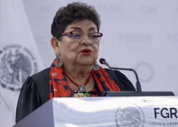 FGR destapa irregularidades en traslado de “El Mayo” Zambada; identifica al piloto y cuestiona operación de EU