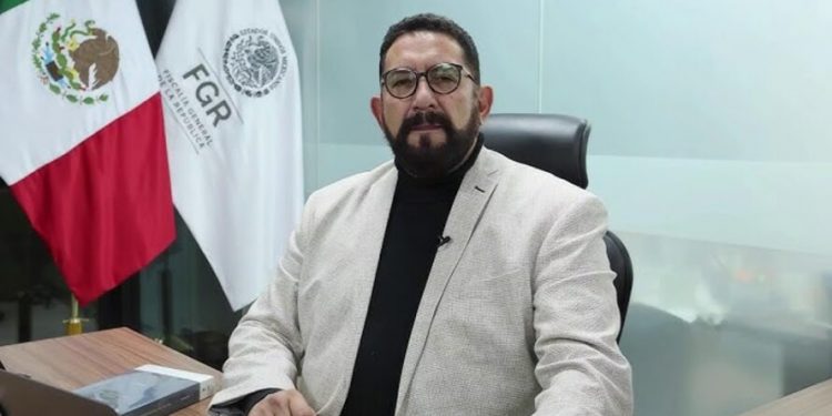 Ulises Lara deja la FGR; renuncia como vocero y fiscal de Asuntos Relevantes