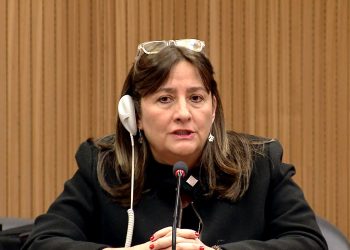 Sheinbaum abre la puerta a reunirse con Ángela Buitrago, pero descarta el regreso del GIEI al caso Ayotzinapa
