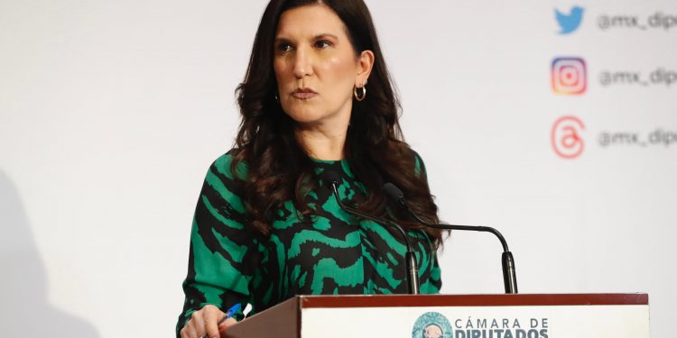 “Ernesto Ruffo es un preso político”, afirma Kenia López; ve cortina de humo por huachicol fiscal