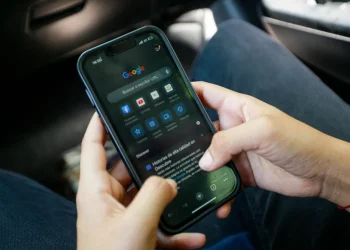 Sheinbaum niega que registro de celulares busque controlar a la población; “es para combatir delitos”, afirma