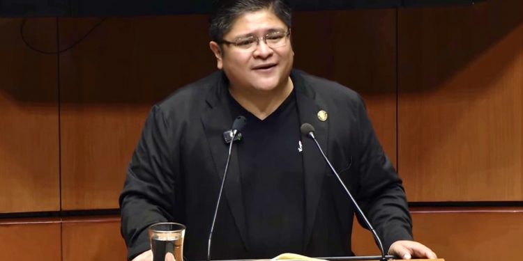 Choque por Oaxaca: MC pide desaparición de poderes y Morena cierra filas con Salomón Jara