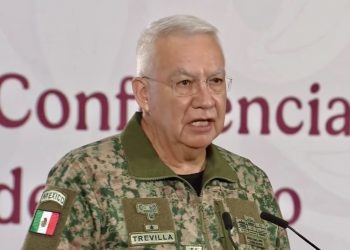 Sedena advierte que usar uniformes e insignias militares sin autorización es ilegal; escuelas militarizadas quedaron fuera de su supervisión desde 2008