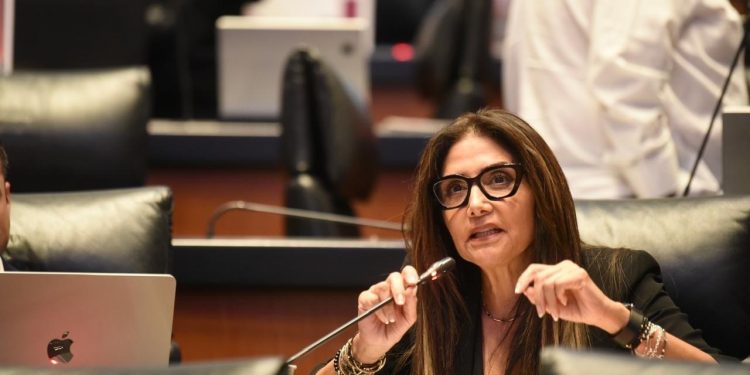 Barrales va contra el registro obligatorio de celulares con CURP; propone eliminar la medida