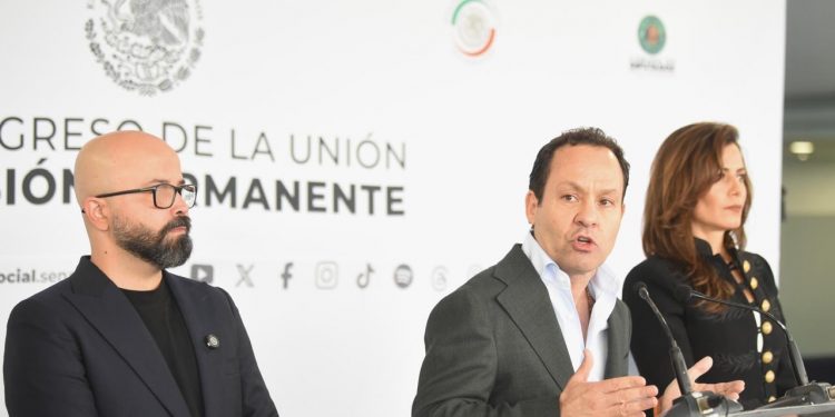 MC busca llevar a Rosario Piedra al Congreso por exonerar al Ejército en caso Ayotzinapa 
