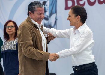 Zacatecas será el primer estado con becas garantizadas desde primaria hasta universidad; apoyos podrán extenderse por 16 años