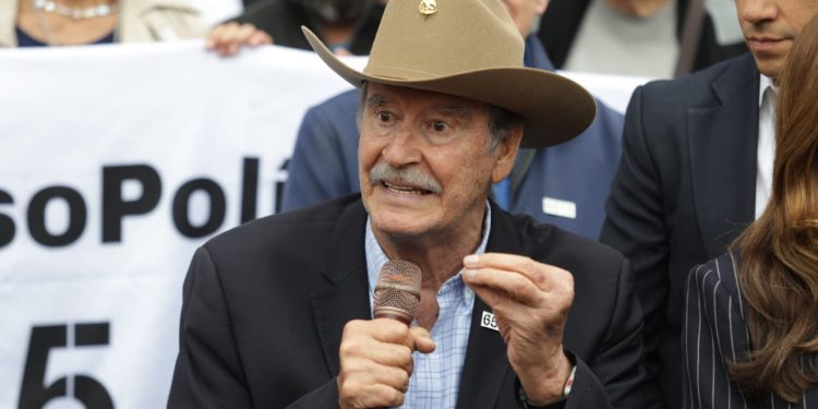 Sheinbaum arremete contra expresidente: “Increíble” que Fox vuelva a hablar