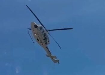 Maniobra de pilotos evita accidente del helicóptero de Eduardo Ramírez en Pantepec