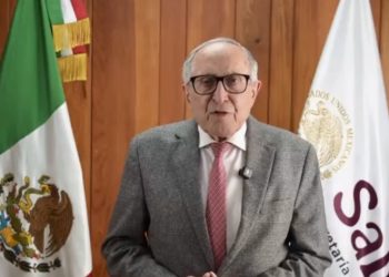 Kershenobich descarta brote de Cyclospora en México; reporta 33 casos en 13 estados 