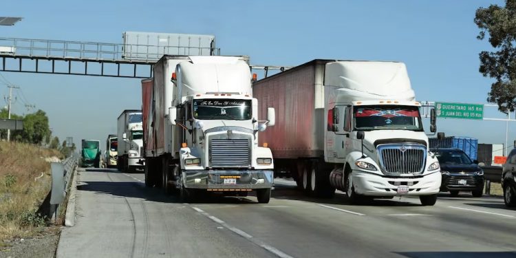 Cae hasta 90% el robo al transporte en carreteras; C4 Carretero vigilará mil 407 kilómetros en tiempo real