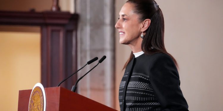 Sheinbaum anuncia aumento de 10% a becas deportivas rumbo a Lima 2027 y Los Ángeles 2028