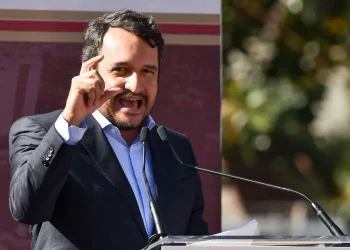 Sheinbaum acusa a EU de injerencia política por cancelación de visa a Andy López Beltrán