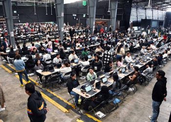 UNAM lleva al Palacio de los Deportes la prueba para validar su admisión