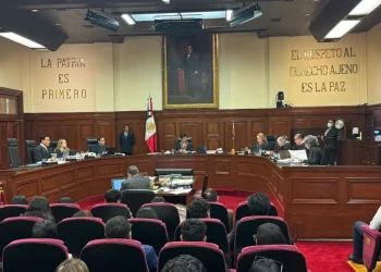 Sheinbaum: ministros de la Corte tienen al ISSSTE; si quieren seguro privado, que lo paguen de su salario