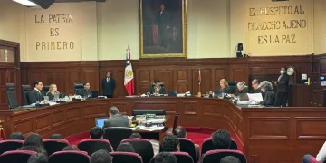 Sheinbaum: ministros de la Corte tienen al ISSSTE; si quieren seguro privado, que lo paguen de su salario