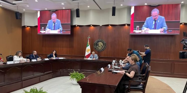 Congreso de Sinaloa aprueba nueva licencia de Rubén Rocha Moya y prepara designación de gobernador interino
