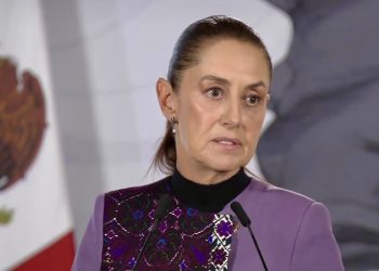 Sheinbaum busca cerrar la puerta a presidentes y gobernadores con doble nacionalidad