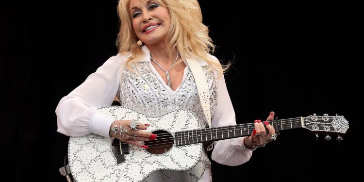 Dolly Parton, reina de la música country, muere a los 80 años
