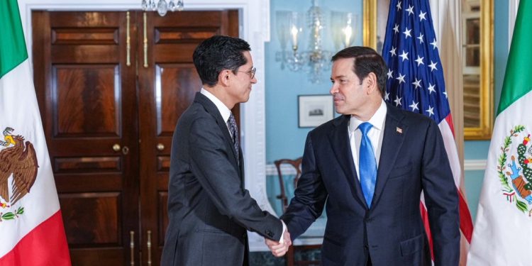 Rubio exige a México “acciones decisivas” contra migración, fentanilo y cárteles