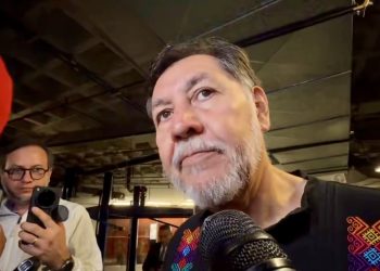 Noroña se rebela contra el relevo y desafía a Higinio Martínez por la presidencia del Senado