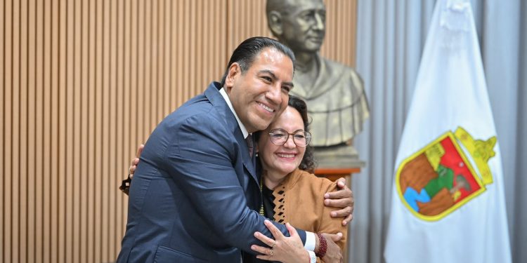 Eduardo Ramírez se reúne con rectora de la UNRC; acuerdan nuevas carreras de salud en Comitán