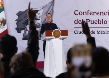 Sheinbaum niega “lista negra” de periodistas y reta a quienes hablan de censura: “Hay libertad de expresión total”