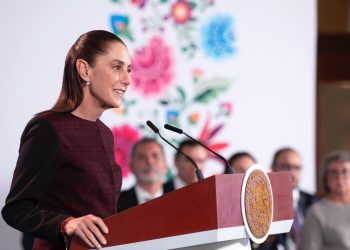 “No habrá gasolinazos ni nuevos impuestos”: Sheinbaum defiende paquete económico 2027