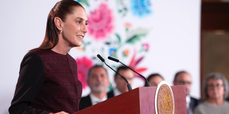 “No habrá gasolinazos ni nuevos impuestos”: Sheinbaum defiende paquete económico 2027
