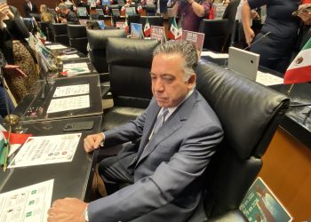 Inzunza desafía rumores y se queda en el Senado: “No me solicitó nada” Sheinbaum