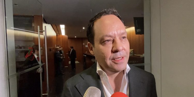 “El PRI no tiene autoridad moral ni para convocar a una borrachera”: Castañeda rechaza alianza opositora