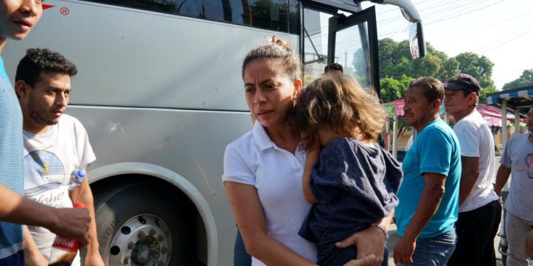 México exige a EU frenar envío de mexicanos a Centroamérica; ya van 2 mil 900 casos