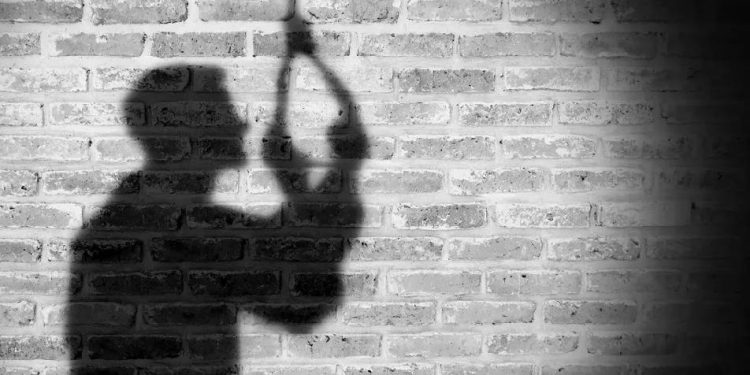 Crece el suicidio en México: tasa nacional sube 31% en una década