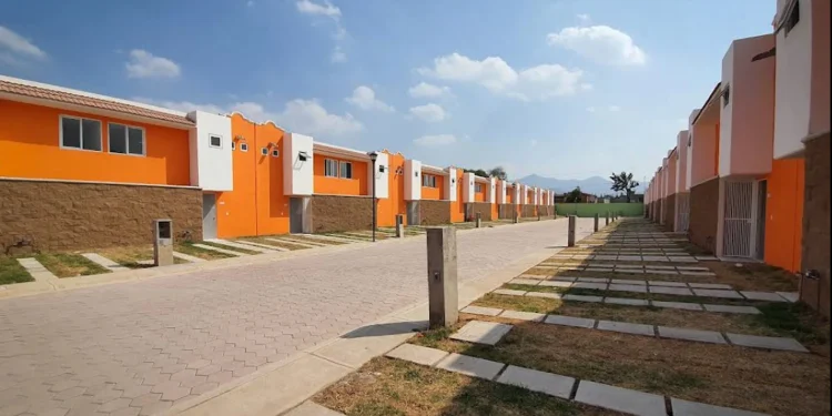 Vivienda social vuelve al centro de la política federal; gobierno proyecta 1.8 millones de casas