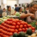 Acelera inflación en primera quincena de septiembre; jitomate sube 22.79%