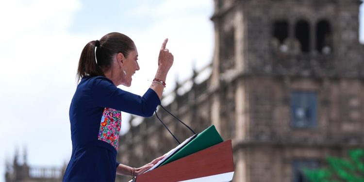 Sheinbaum cierra gira en el Zócalo: “Ninguna potencia extranjera decidirá el futuro de México”