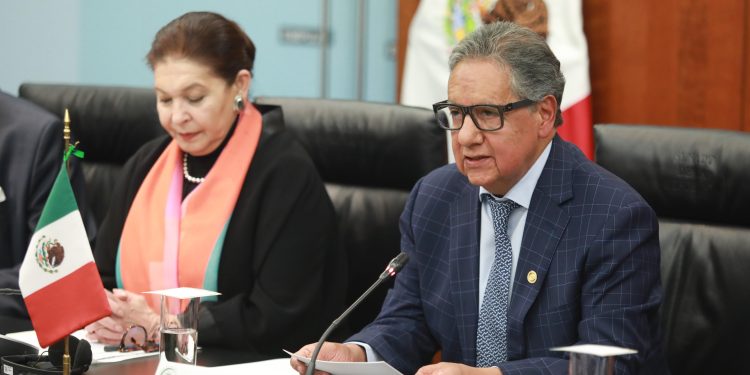Senado amplía plazo para dictaminar ley contra el feminicidio; buscan fortalecer propuesta con víctimas