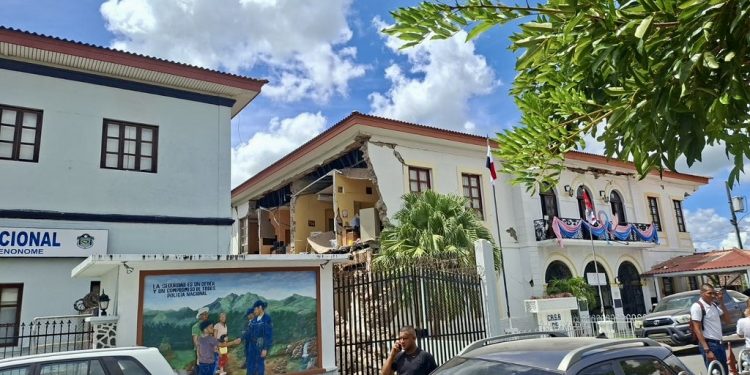 Sismo de 7.6 sacude Panamá y Costa Rica; emiten alerta de tsunami para varios países