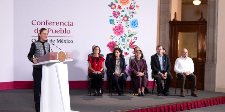 Sheinbaum niega desgaste del movimiento y llama a Morena a mantener sus principios