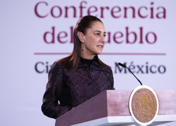 Sheinbaum cuestiona academia policial con EU en Querétaro y pide explicaciones a Kuri y al embajador Johnson