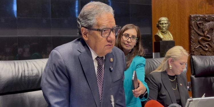 Higinio Martínez da por superada polémica con embajador de EU por academia policial en Querétaro