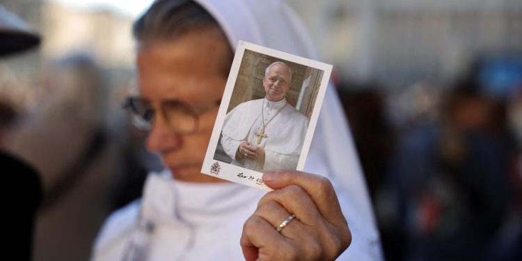 ¡Rezan por el Papa León XIV! Conmoción mundial tras ser diagnosticado de cáncer de pulmón 