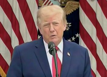 Trump insiste: “Los cárteles controlan México” y afirma que Sheinbaum no está de acuerdo